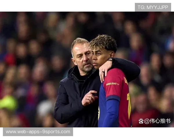 拉明·亚马尔右路连过三人后横传门前